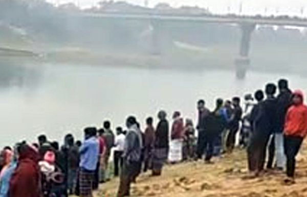 মেন্দিবাগ থেকে যুবকের লাশ উদ্ধার